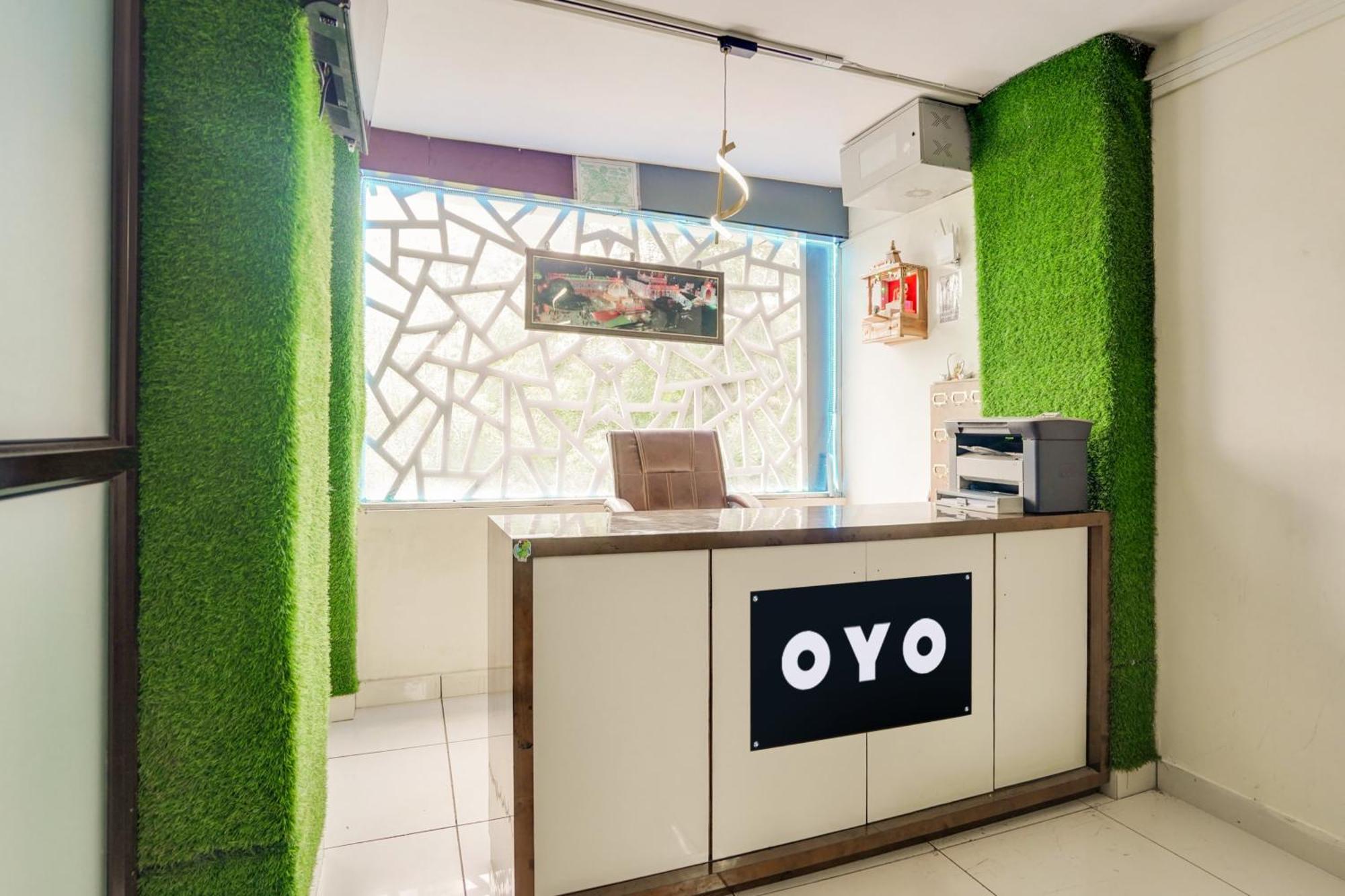 Super Oyo Hotel O Sky Wings Adźmer Zewnętrze zdjęcie